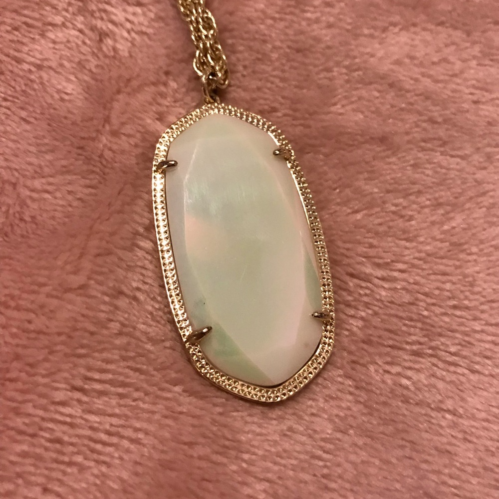 Kendra Scott Necklace